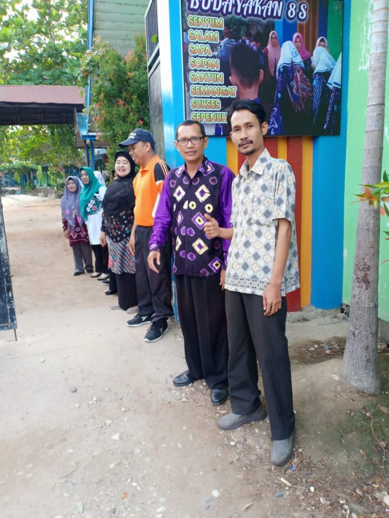 Budayakan 8S. Suasana hangat di pintu gerbang 